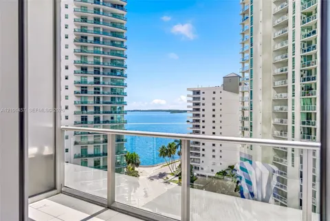 1300 Brickell Bay Dr #1203