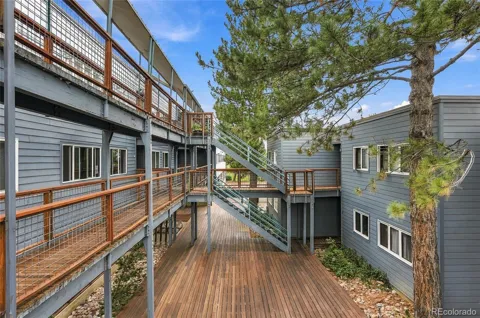 1592 Bradley Drive #106C