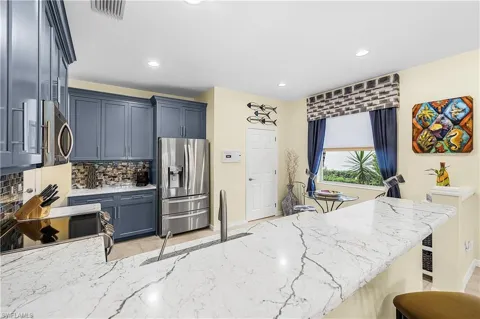 8250 Village Edge Circle #6