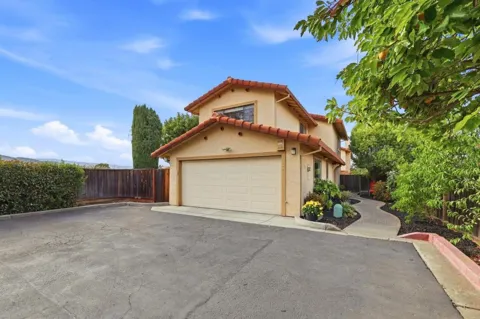 1601 Singletree Way