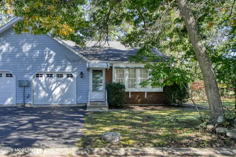 13 Swift Circle
