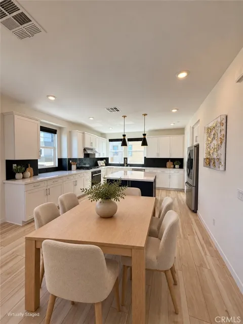 27145 Valley Oak