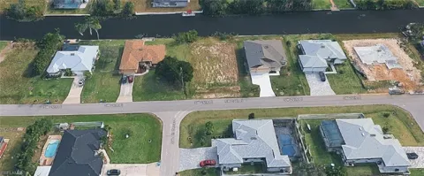 403 SW 26th Place