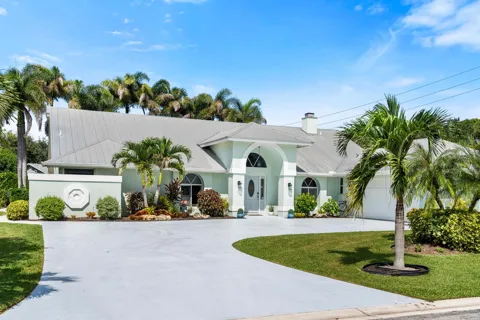 1801 SW HUNTERS CLUB WAY