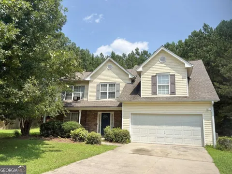 921 Tucker LN