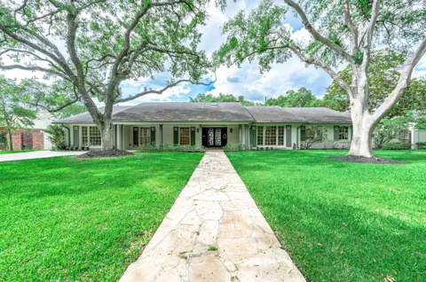 5702 Bayou Glen Road