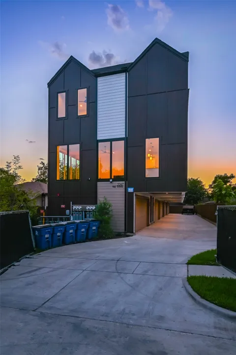 2247 Mail Avenue #101