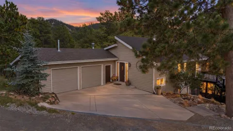 11668 Crescent Park Circle