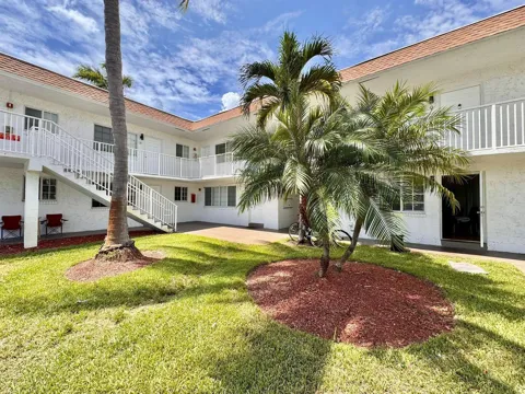 3370 NE 16th Terrace #Unit 5