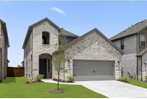 2734 Woodland Court