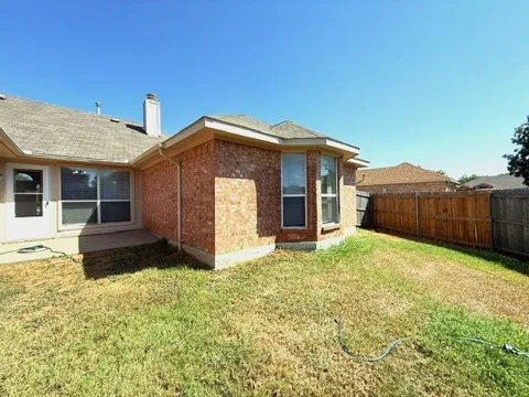 2218 W Thoroughbred Drive