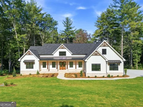 469 Oakwood WAY