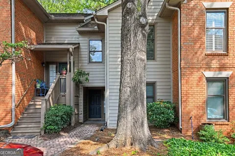 105 Garden CT