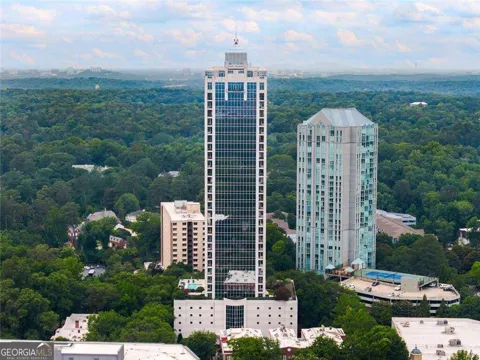 2828 Peachtree RD NW