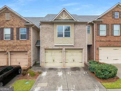315 Oakland Hills WAY