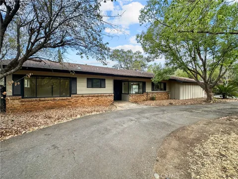 48 Pine Oaks Road