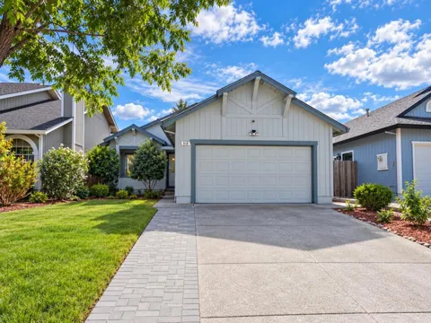918 Pulteney Place