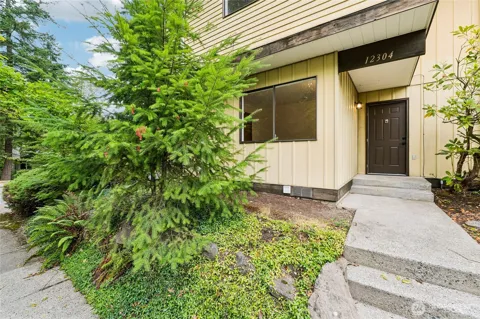 12304 NE 149th Court