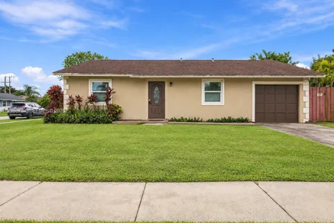 8120 SW 5th Ct