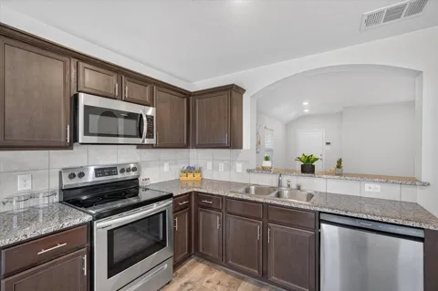 2428 Rosharon Drive
