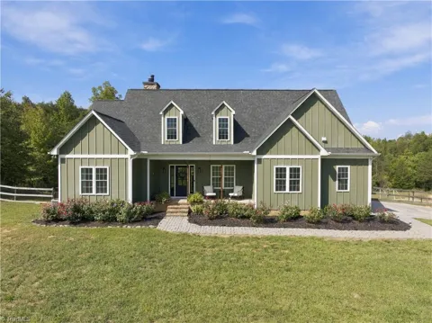 197 Lake Meadows Drive