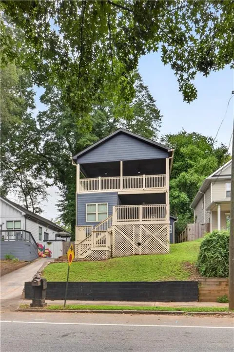 319 Lawton Street SW