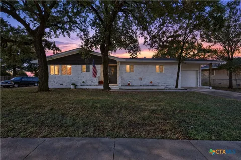 2501 Post Oak Avenue