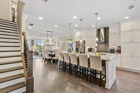 1305 Faircrest Way