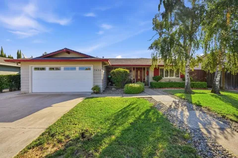 7634 Los Padres Court