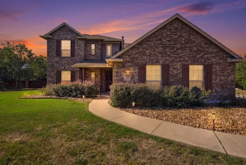 245 Chisholm Trail