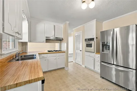 100 E C STREET