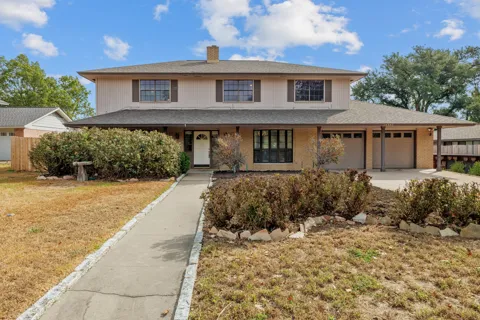 13307 Broadmeade Avenue