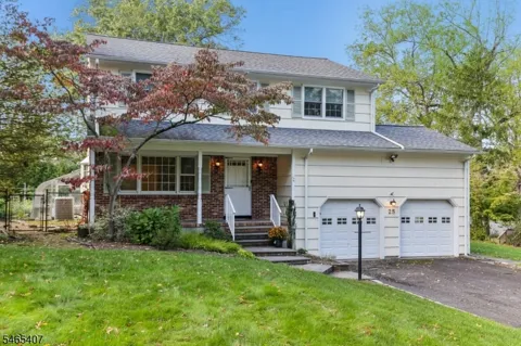 25 Wardle Ave