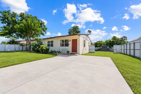 3010 NW 158th St