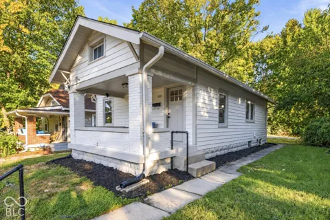 2430 E 16th Street