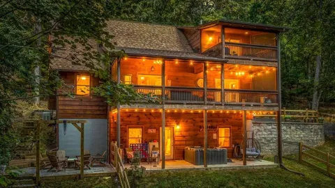 111 Windy Valley Spur