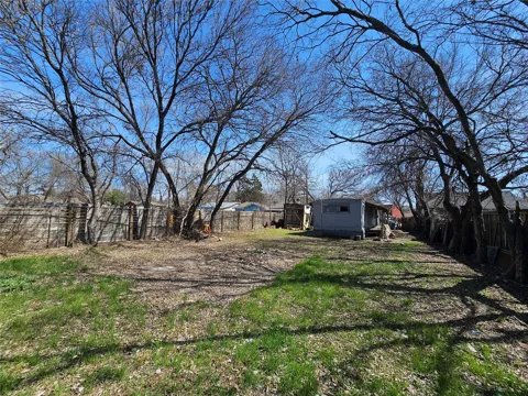 516 Montopolis Drive