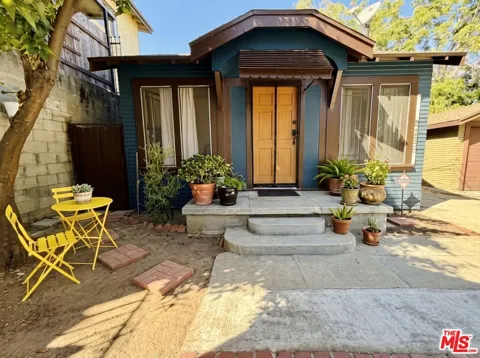 2299 Glendale Boulevard