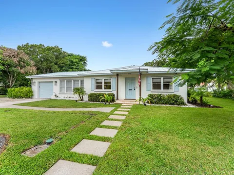 2041 Buena Vista Boulevard