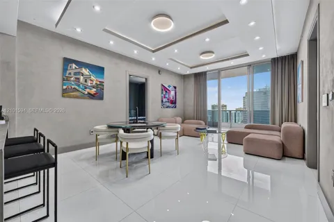 200 Biscayne Boulevard Way #5010