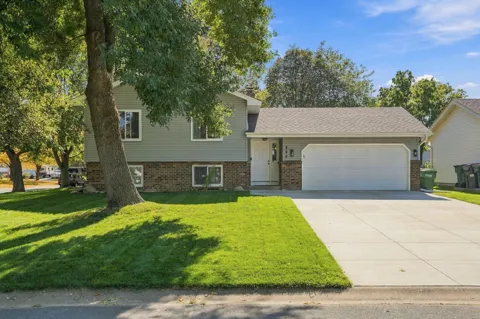 756 97th Lane NE