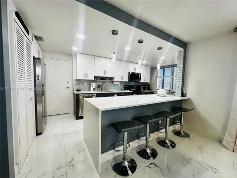 1501 S Ocean Dr #306