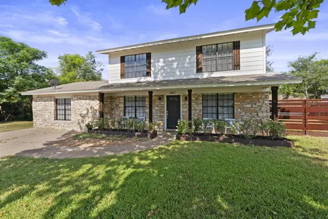 3001 Maplelawn Circle