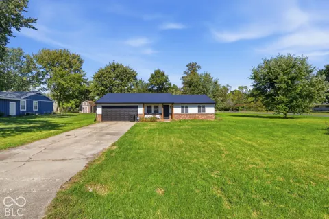 2814 W Walnut Drive