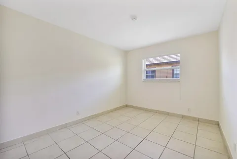 251 NE 40th Street ##251