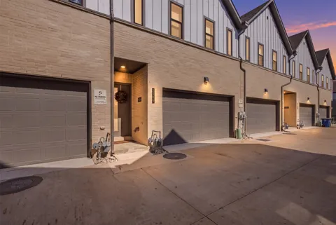 2309 Rook Drive