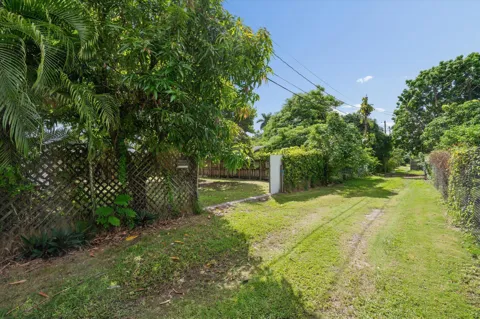 630 NW 6 AVENUE