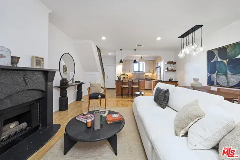 828 Hudson Avenue #214