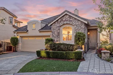 211 Sunset Court