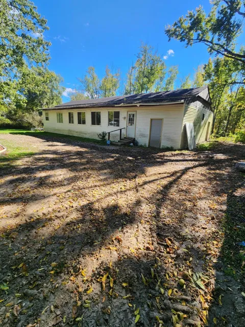 8721 Bluewater Highway